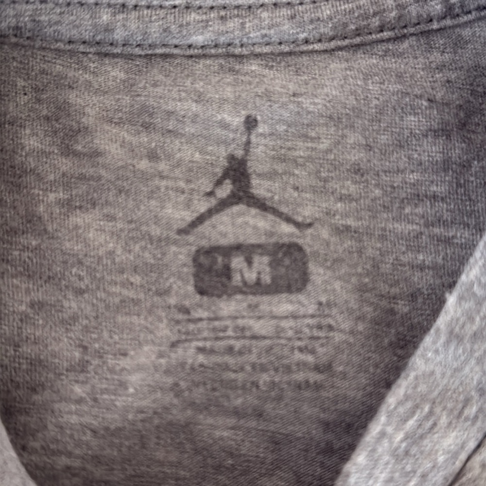 Nike tee - Picture 4 of 6